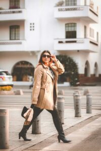 .Casual Fashion outfit for ladies