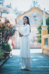 Outfits for ladies traditional
